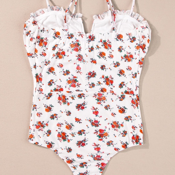 White Floral‎ V Cut Frilled Trim Spaghetti Straps Bodysuit - Picture 5 of 12